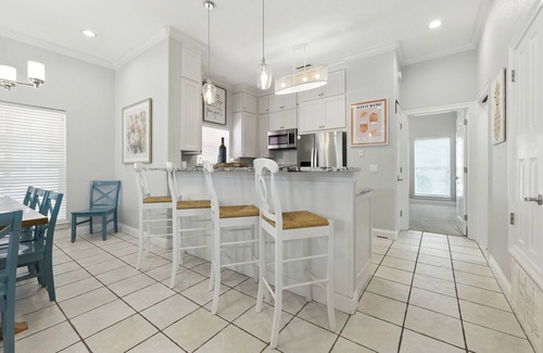 Crystal Shores Casa | A Spacious and Pet-Friendly Crystal Beach Retreat with private pool
