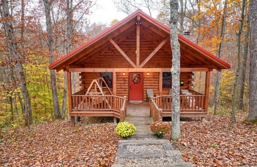 Carbon Hill Cabina | Lazy Oaks Cabin by Tranquil Hills Lodging