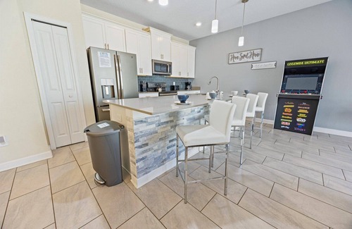 Kissimmee Casa | LBL4837 Summary: tore