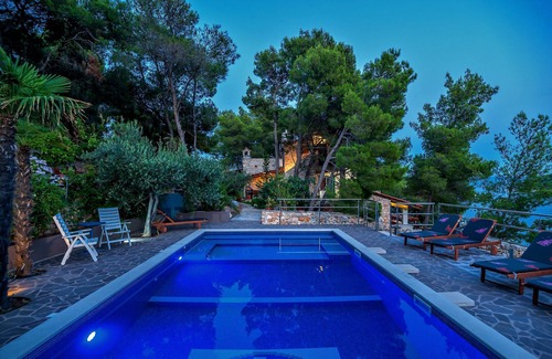 Cove Osibova (Milna) Casa | LCT Villa Mamako ****