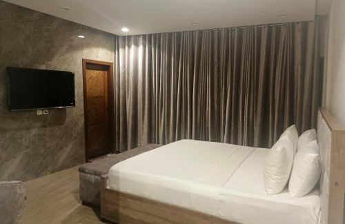 Jhang Sadar Apartamento | LDS Mall Luxurious Penthouse - Jhang