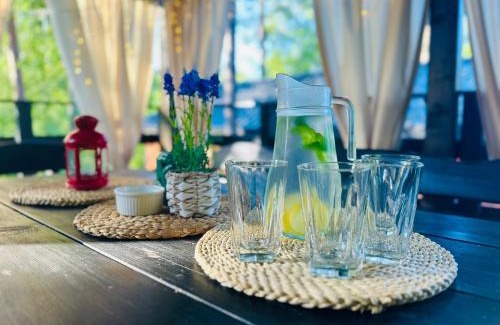 Sikorzyno Apartamento | Leśniczówka na Kaszubach - Apartament do 12 osób, balia na wyłączność
