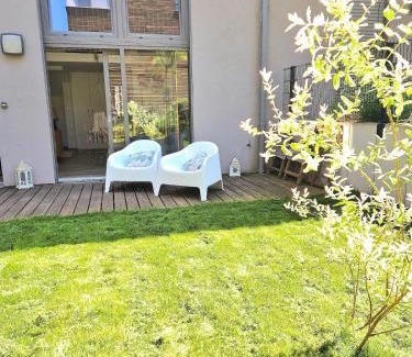 Neudorf Est Apartamento | Le 11 - Terrasse et jardin à 10 minutes à pieds du centre-ville