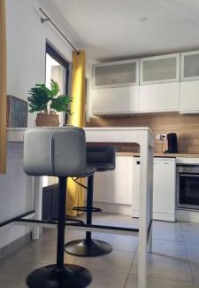 Balaruc-les-Bains Casa | Le 36 - Maison COSY - Jardin privatif