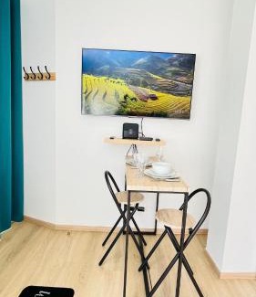 Plantieres Queuleu Apartamento | Le 63 Stras' - Proche Gare et Centre-Ville Metz