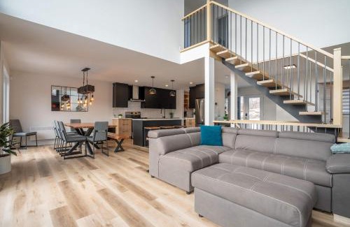 Saint Come Chalet De Esquí | Le 70 Scandinavian chalet SPA and Pool Table
