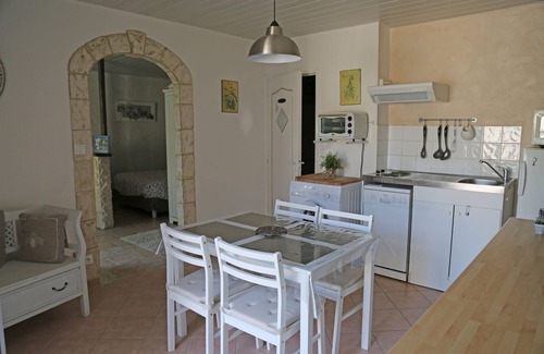 Noves Apartamento | Le Beaulieu L 'OLIVIER Estudio en villa con piscina