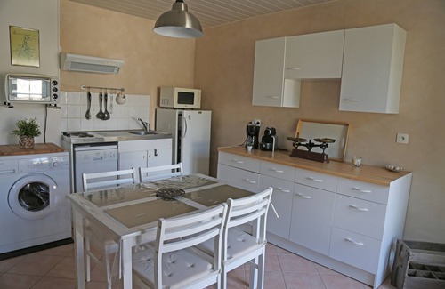 Noves Apartamento | Le Beaulieu L 'OLIVIER Estudio en villa con piscina