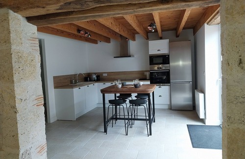 Beaune-la-Rolande Casa | "Le Bois au Loup." Maison Dans un Petit Hameau à la Campagne, au Calme