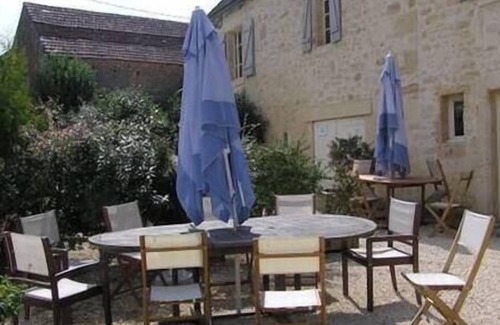 Sainte-Mondane Casa | Le Bonheur dans notre Pré, 4 gites with 11 rooms 25P