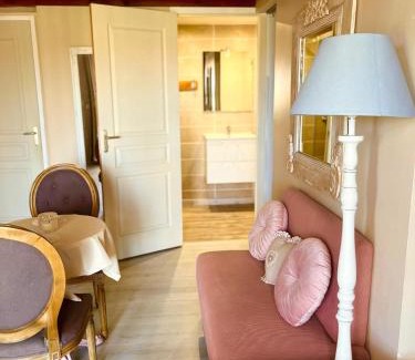 Quincie-en-Beaujolais Casa | Le Boudoir, apéritif de bienvenue offert