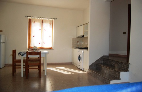 Santa Maria Navarrese Apartamento | Le Bouganville 6, 350 meters from the sea, sleeps 2/3