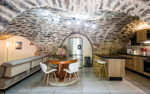 Millau Apartamento | Le boum coeur douillet troglodyte jardin wifi pk