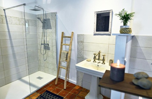 Labeaume Casa | Le Bruit de l'eau (Chambre Boudoir)