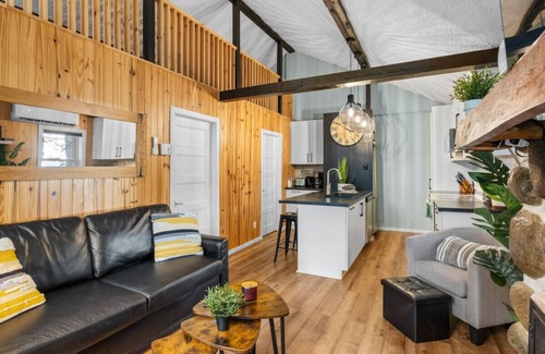 Sainte-Lucie-des-Laurentides Chalet De Esquí | Le1603 - Le Petit Caribou - Chalet spa et plage