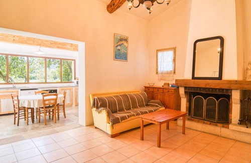 Besse-sur-Issole Casa | Le Cabanon by Interhome