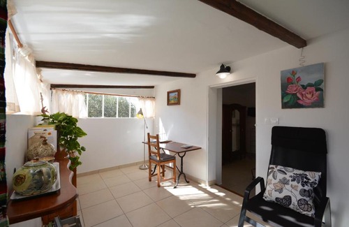 Istres Cama Y Desayuno | le cabanon de l'olivette