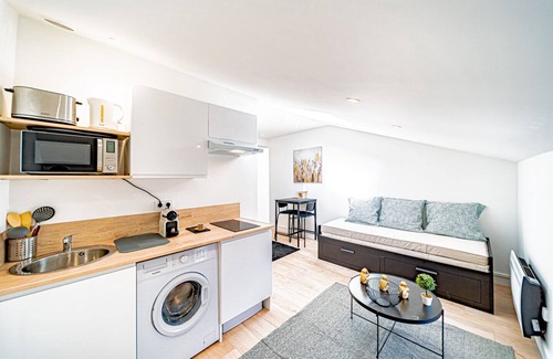 Bussiere - Cadiere Apartamento | Le Californie - Agréable studio - Oullins