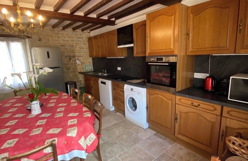 Banville Casa | Le Camp Romain, family home with land