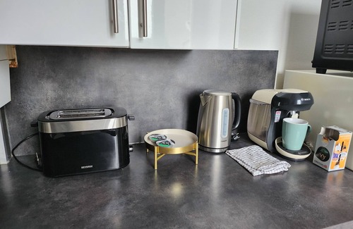 Jurancon Apartamento | Le central, a spacious one-bedroom apartment in the heart of Jurançon
