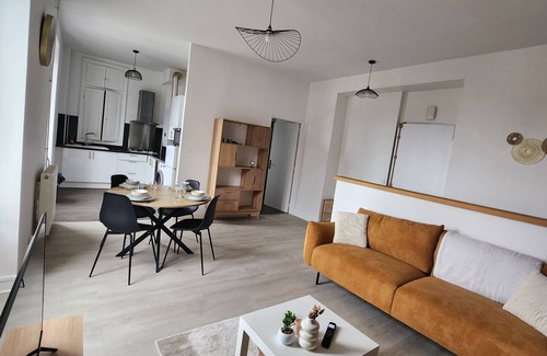 Jurancon Apartamento | Le central, a spacious one-bedroom apartment in the heart of Jurançon