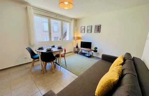 Bourgoin-Jallieu Apartamento | Le central, parking, WIFI