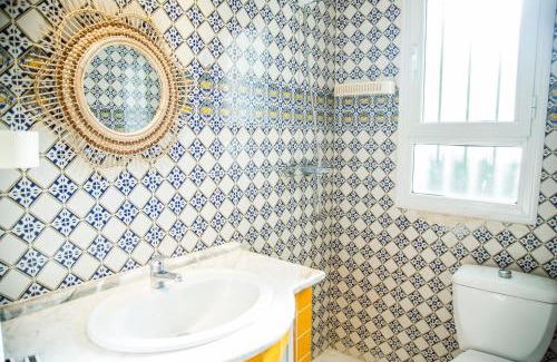 Sidi Dhrif Apartamento | Le Centre-Ville: Très chic appartement à la Marsa
