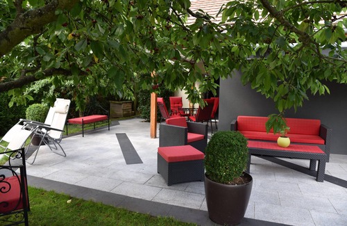 Kaysersberg Casa | Le Cerisier: excelente propiedad confortable con habitaciones con aire acondicionado y jardín.
