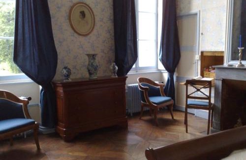 Bressey-sur-Tille Cama Y Desayuno | Le Château de BRESSEY & son Orangerie