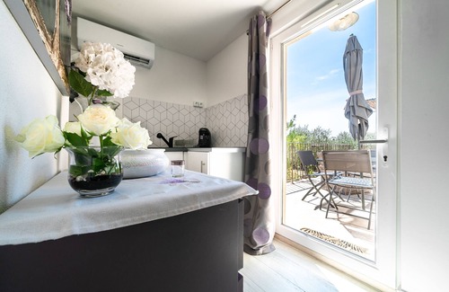 Saint-Romain-en-Viennois Apartamento | Le Chant des Cigales - Climatisé, piscine partagée