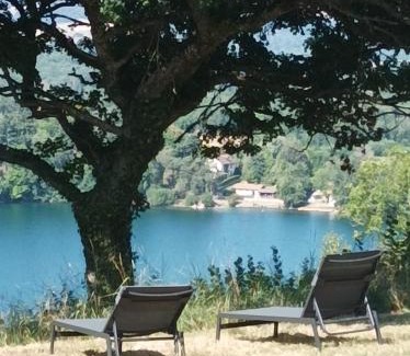 Charbonnieres-les-Vieilles Chalet De Esquí | Le chalet du Gour de Tazenat