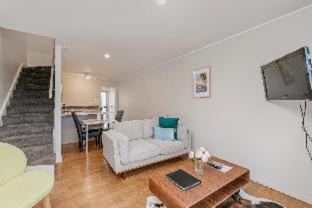 Taupo Hotel | Le Chalet Suisse Motel Taupo