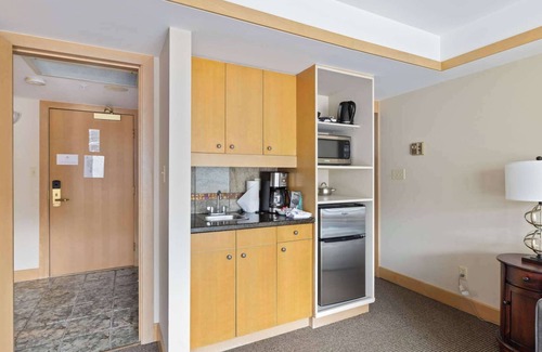 Blackcomb Hotel | Le Chamois - 1 Bedroom #217