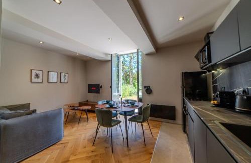Les Serres - Vivier Apartamento | Le Charmant d'Ecully Logement Unique Avec Jardin à 10 minutes de Lyon