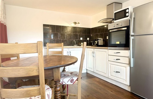 Saint-Pierre-d'Albigny Apartamento | Le chat de lamartine - air conditioning, parking, wifi - clg savoie