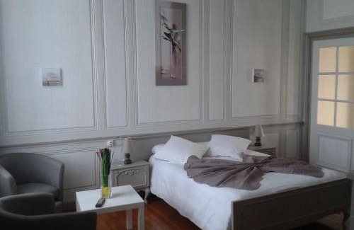 Buchy Cama Y Desayuno | Le Chateau de Buchy