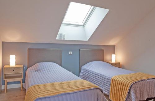 Damery Casa | Le Cheval Blanc - Proche Amiens grand jardin
