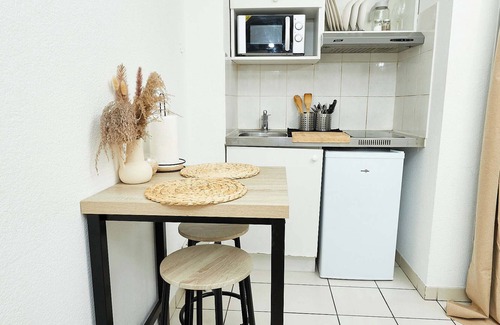 Hopitaux-Facultes Apartamento | Le Chic Urbain *Hospitals/Faculty* Free parking