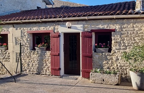 Saint Martin de Juillers Casa | Le Clos Saint Martin De Juillers