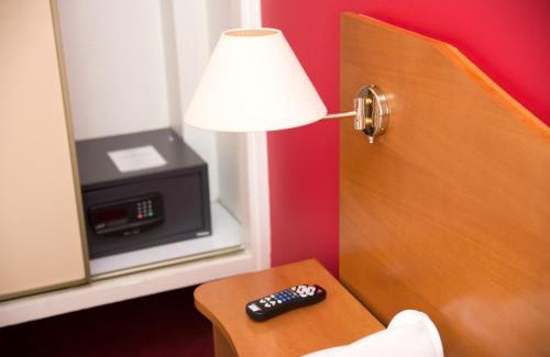 Matabiau Hotel | Le Clocher de Rodez Centre Gare