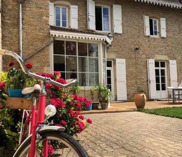 Cremieu Cama Y Desayuno | Le Clos Ayanna