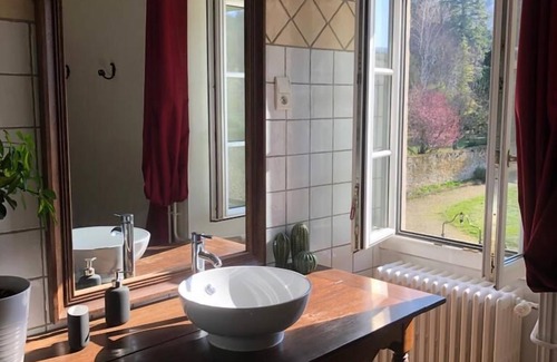 Cremieu Cama Y Desayuno | Le Clos Ayanna