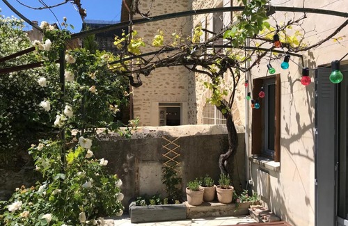 Rochegude Casa | Le Clos de l'Apparent