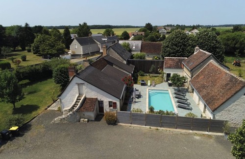 Azay-sur-Cher Cabaña | Le Clos des Buis 2, 6 Personnes, Climatisation, Piscine, Entre Tours et Amboise