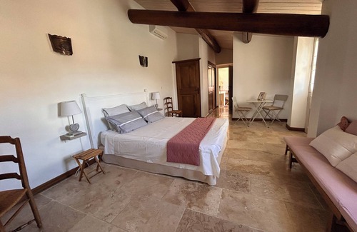 Villeneuve Cama Y Desayuno | Le Clos des casis