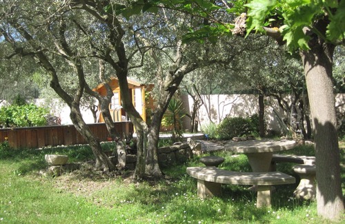 Ventabren Villa | le clos des oliviers, villa tranquila y soleada, piscina, pista de petanca