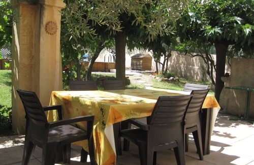 Ventabren Villa | le clos des oliviers, villa tranquila y soleada, piscina, pista de petanca