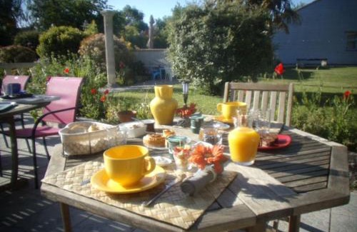 Saint Ouen d'Aunis Cama Y Desayuno | Le Clos des Palmiers