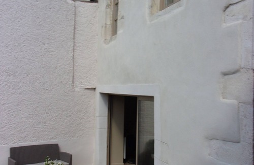Beaune Casa | LE CLOS piel y tranquila casa con jardín -
