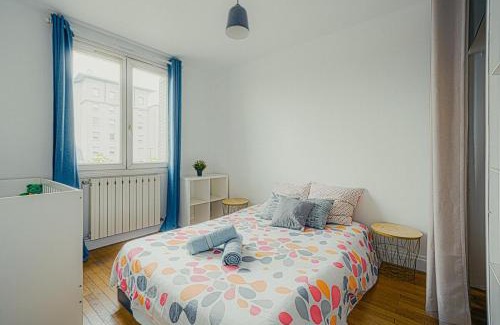 Villeurbanne Apartamento | Le cocon Apartment for 6 people and 1 baby
